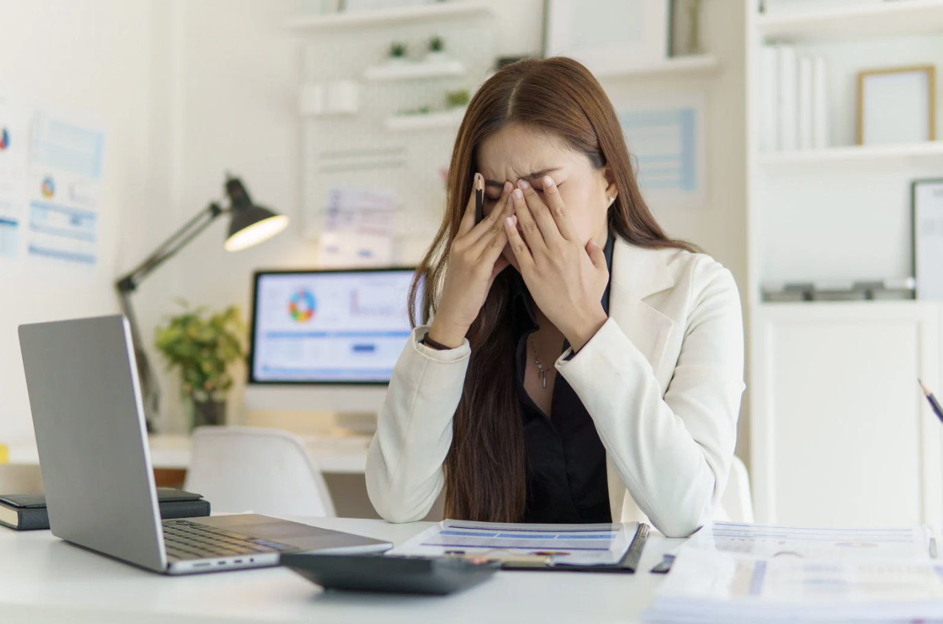 employee surveillance, bossware, Reddit work stories, corporate spying, computer lagging, u/Rakhered, IT workaround, remote work monitoring, RAM usage