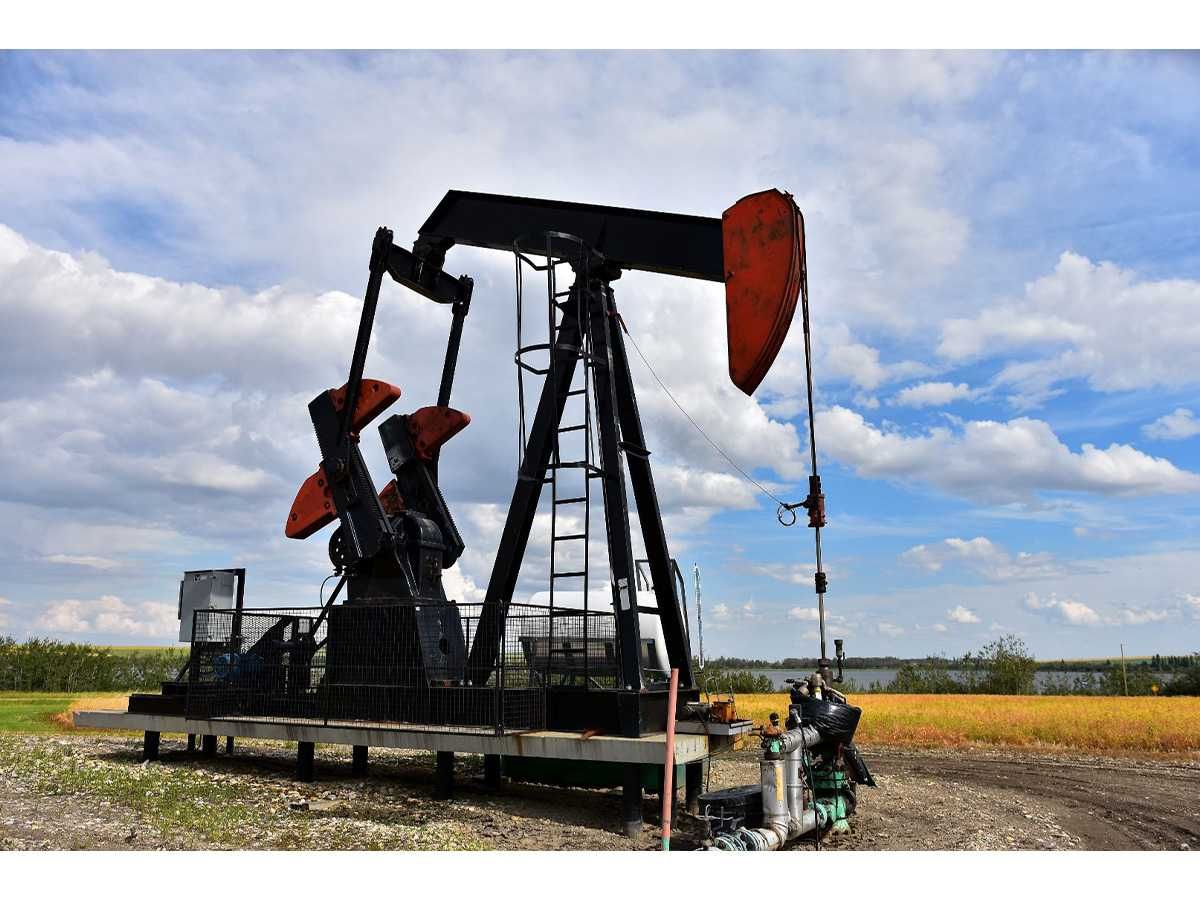 oil, environment, solar, wind, energy costs, carbon footprint, renewable energy
