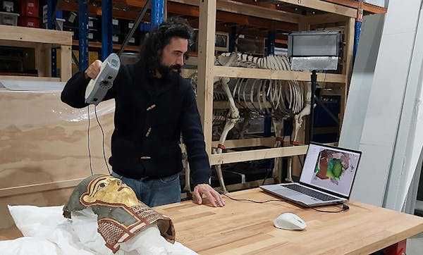 Neolithic Computer World's oldest computer is 2,200 years old and it's complexity still ...