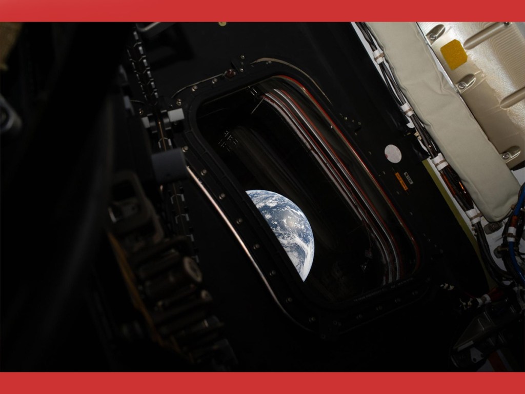 NASA, spacecraft window, Reid Wiseman, Orion, astronaut