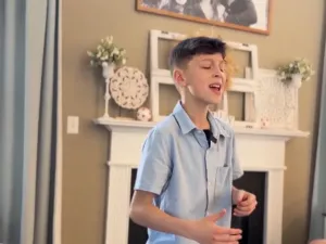 TikTok, Instagram, Viral video, stutter, singing, community, speech therapy